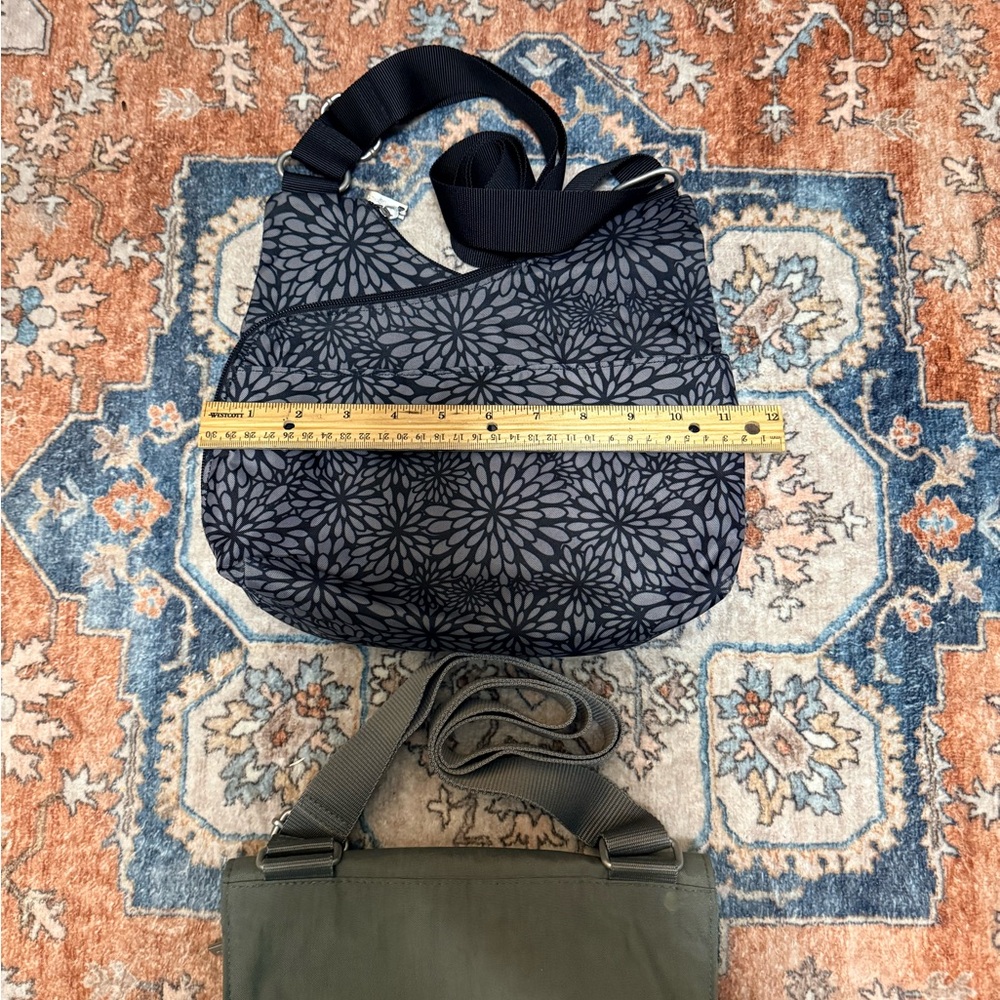 Baggallini Black and Gray Floral and Gray Crossbody Bags UC - Picture 2 of 12